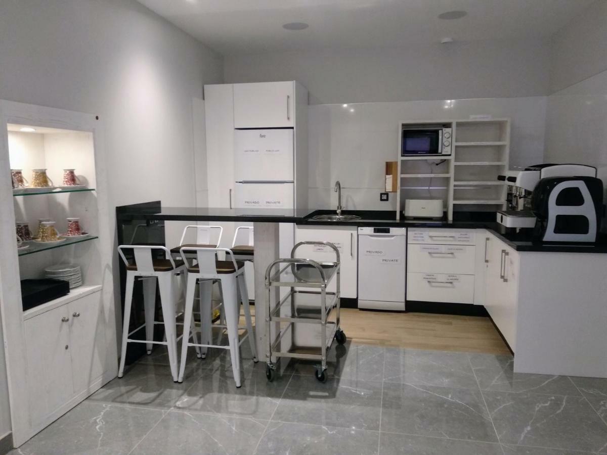 Hostal Canton Plaza Hospital de Órbigo Δωμάτιο φωτογραφία